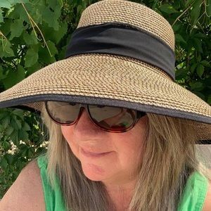 Meet your Posher, Joan